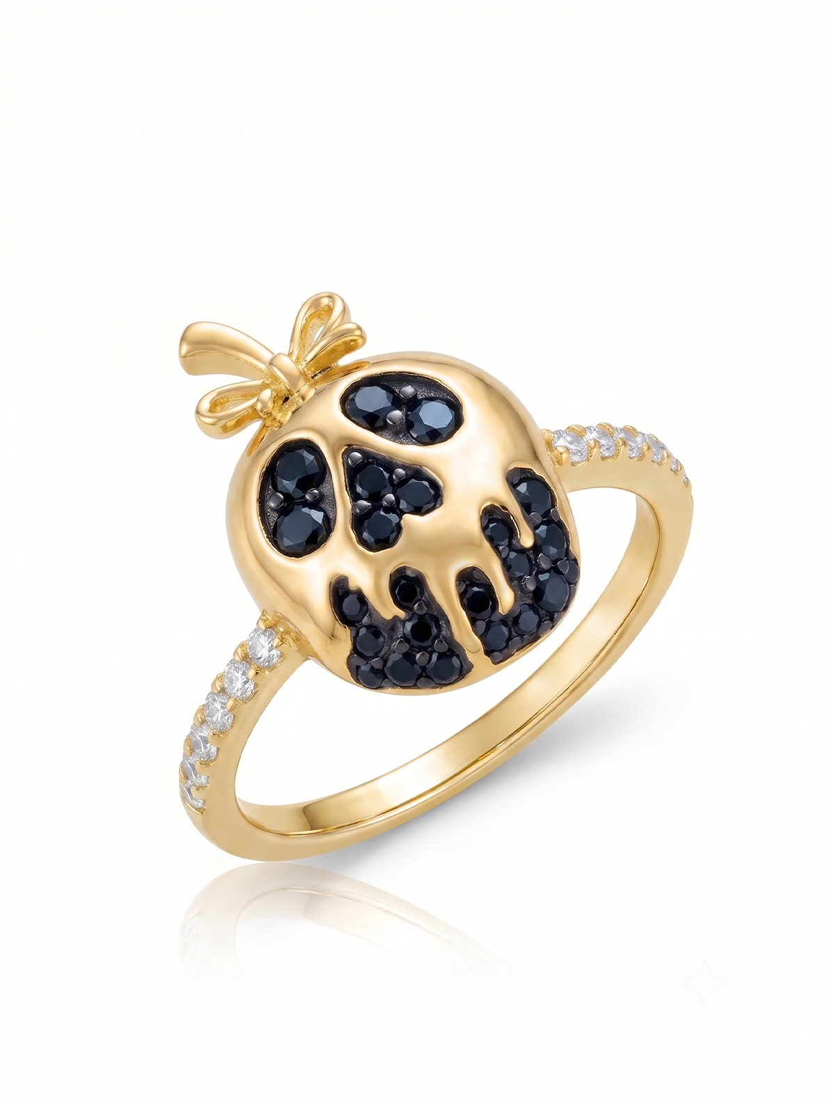 The Black Poisoned Apple Ring (PRE-ORDER)