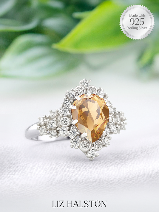 Halo Pear Ring - Champagne